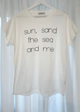 Lade das Bild in den Galerie-Viewer, T-Shirt „THE SUN“
