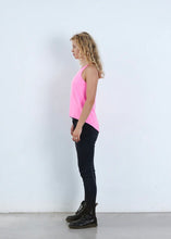 Lade das Bild in den Galerie-Viewer, Tina Neon Pink Outryght
